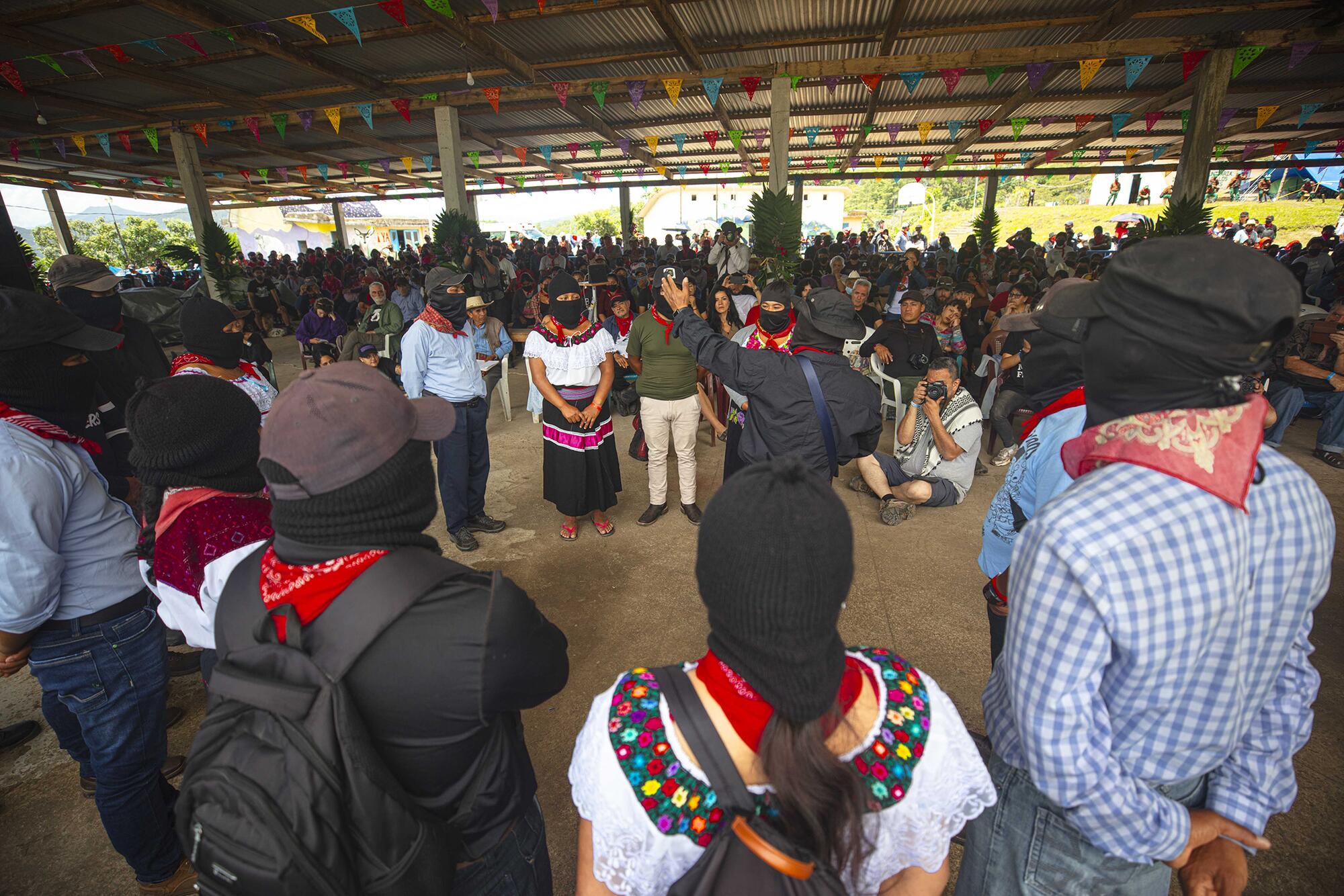 Zapatistas 25 - 10